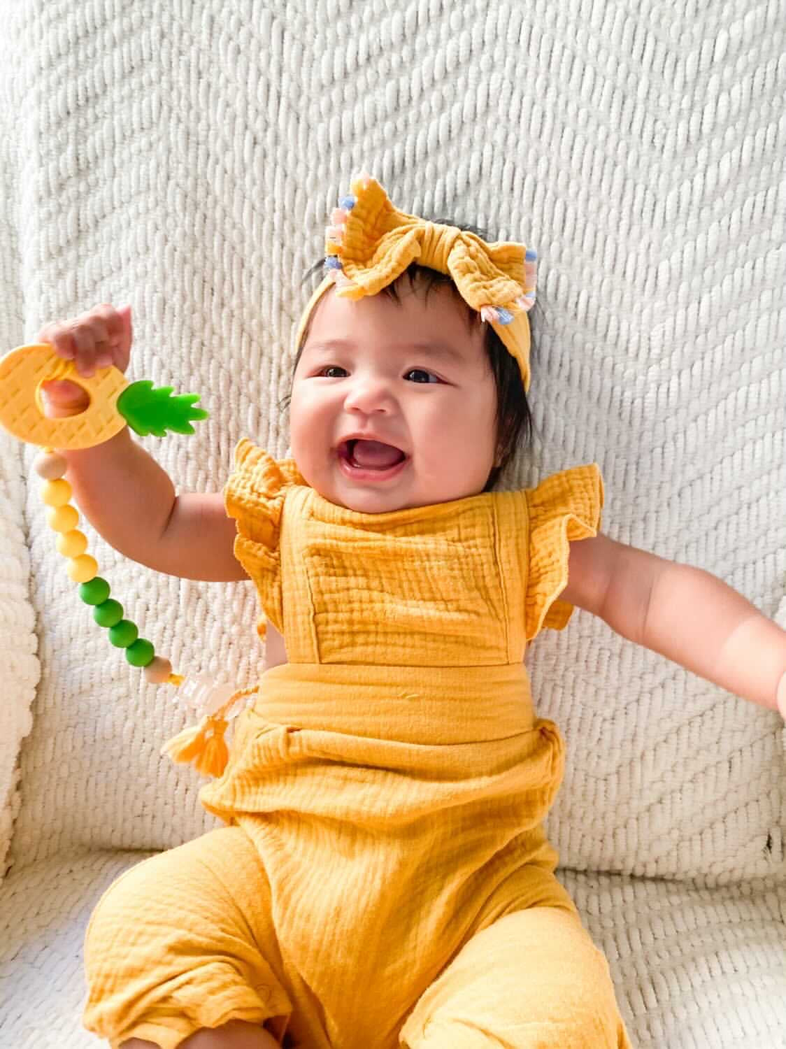 Honi Me Pineapple Teether + ‘Fier Clip
